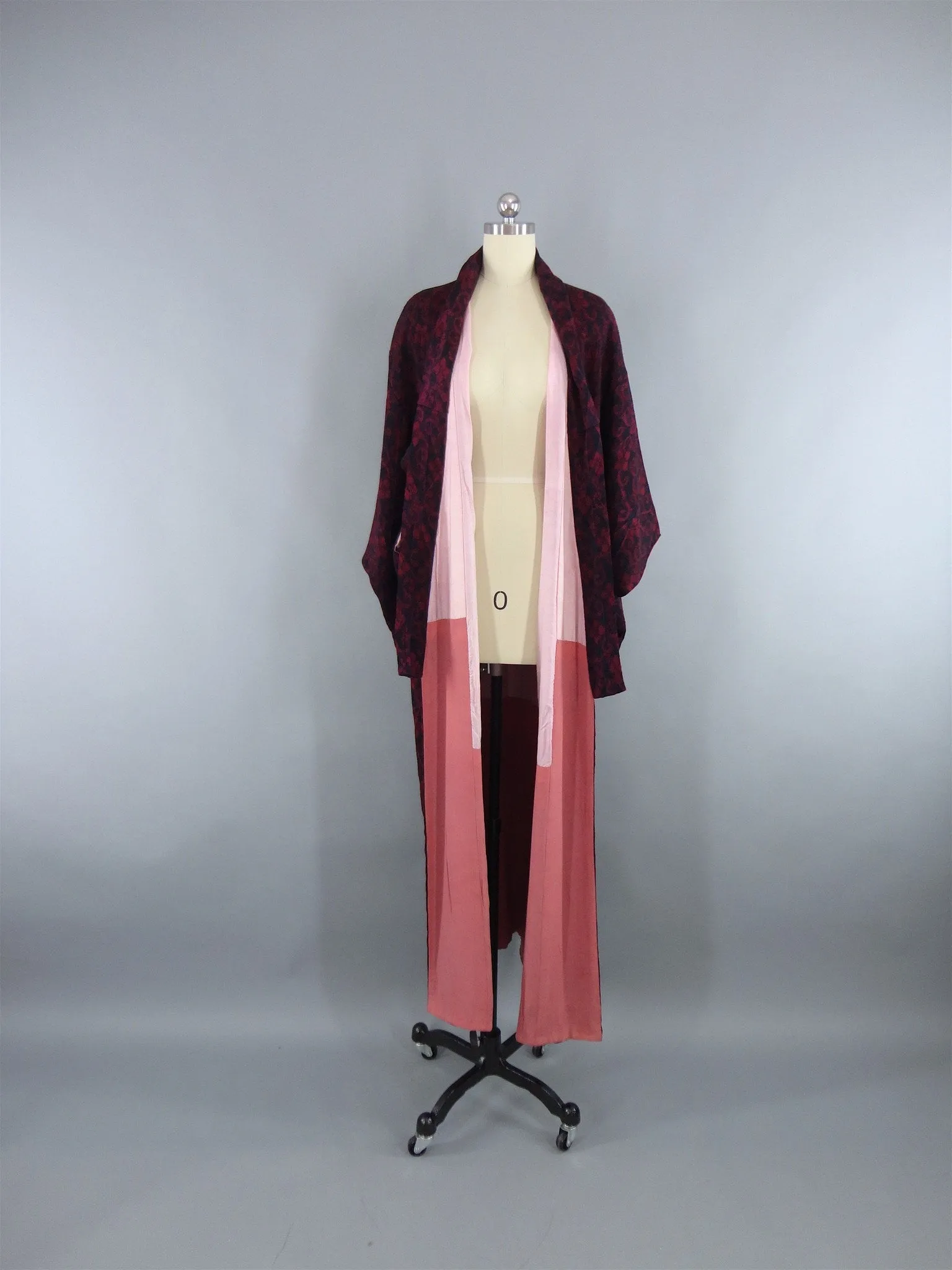 1940s Vintage Silk Kimono Robe in Black and Cranberry Red Arabesque