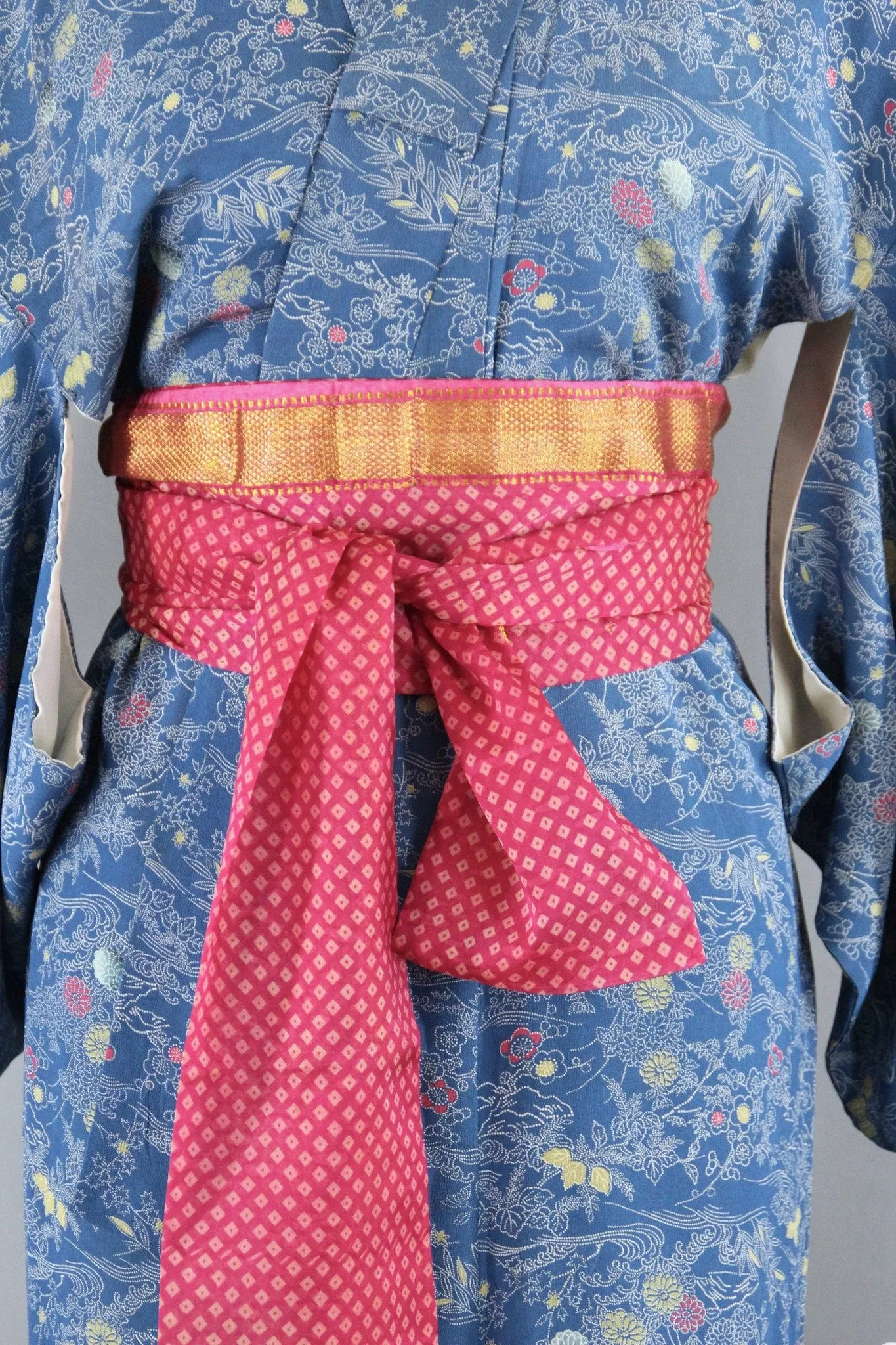 1950s Vintage Silk Kimono Robe / Blue & Pink Floral Print